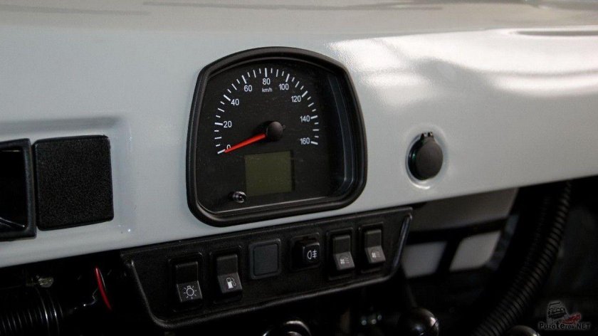 УАЗ 390945 приборная панель