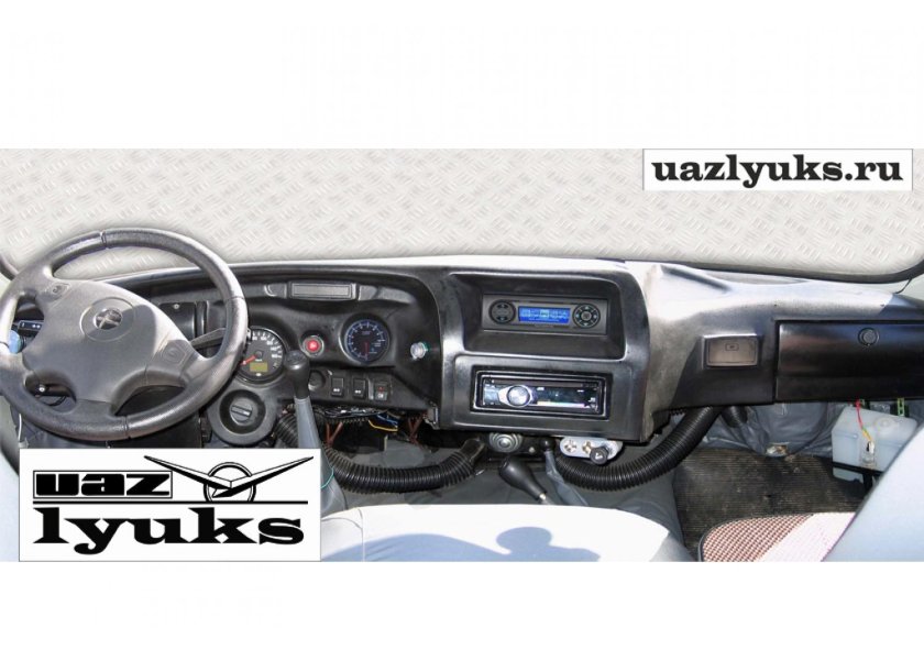 Панель УАЗ 452