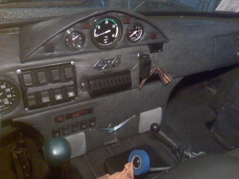 Приборная панель УАЗ 469