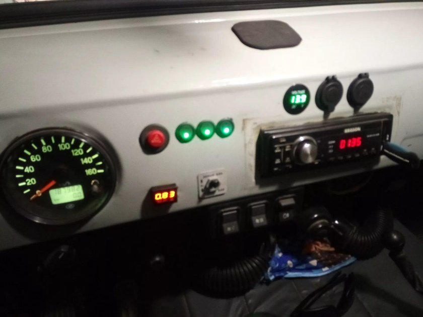 УАЗ 452 комбинаци чяприборов