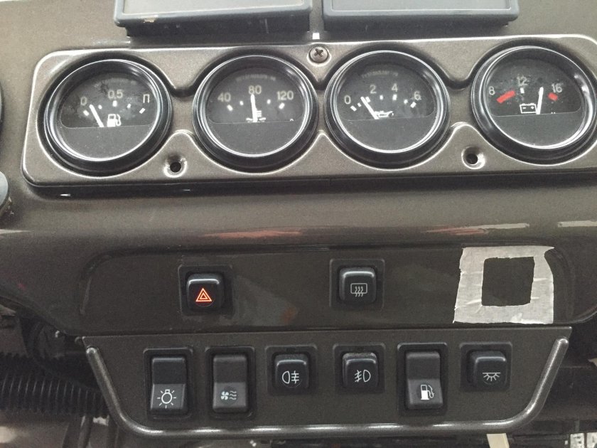 УАЗ 31514 кнопки на панели