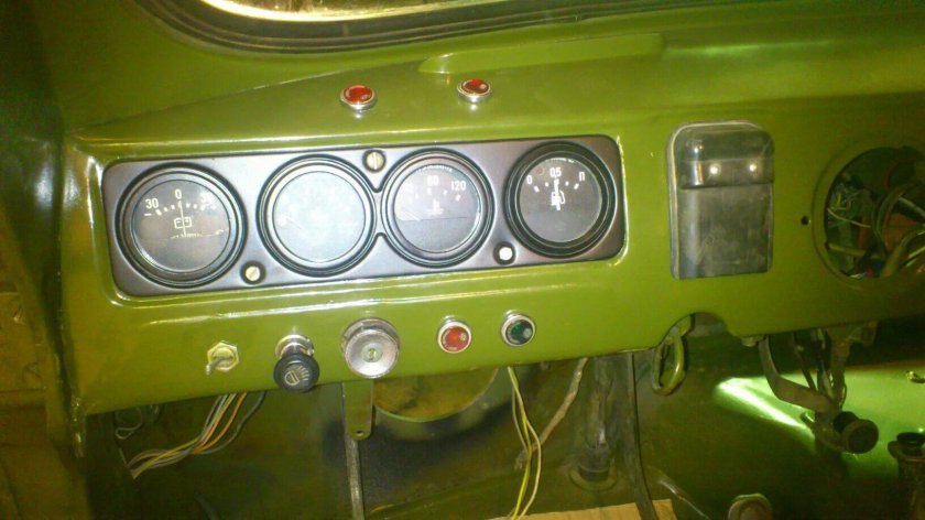 Приборная панель УАЗ 3303