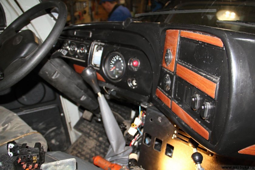 Торпедо УАЗ 452