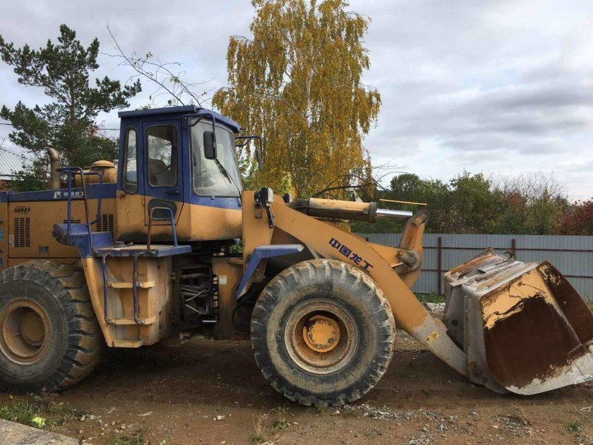 Погрузчик фронтальный 931а