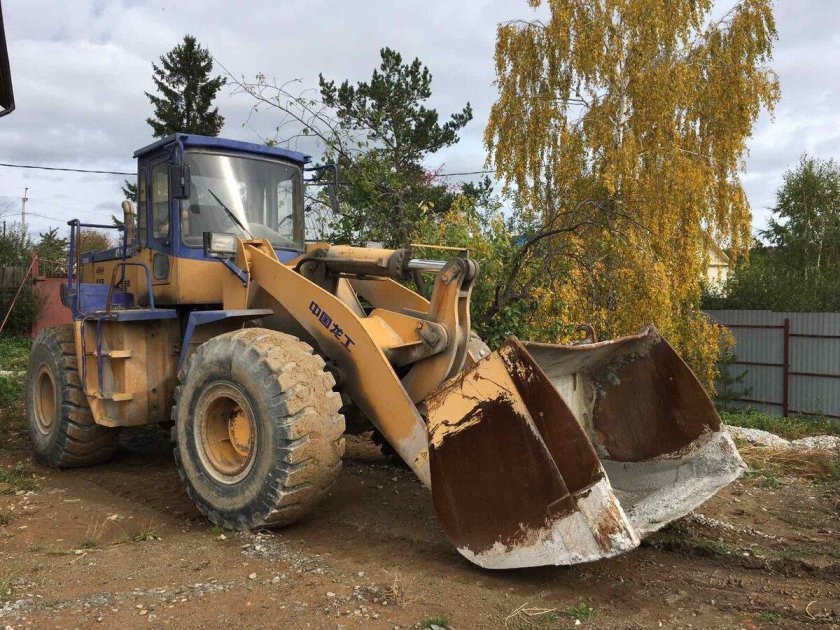 Погрузчик фронтальный 931а