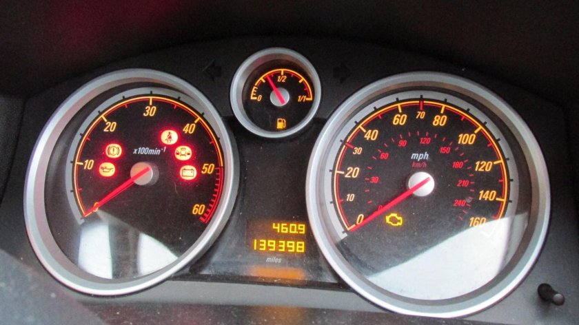 Приборная панель опель астра h