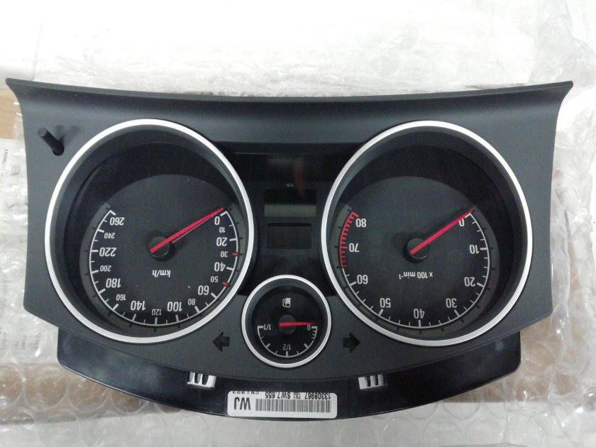 Панель приборов Опель Астра h