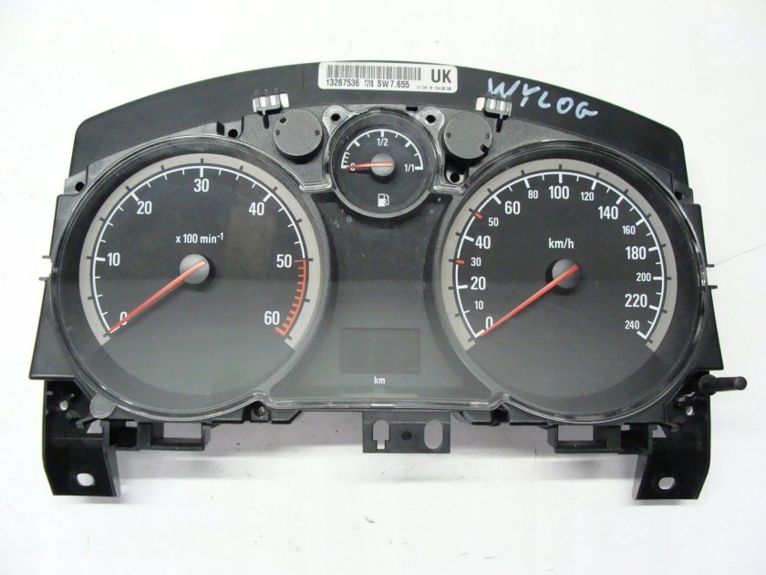 Панель приборов Opel Astra h