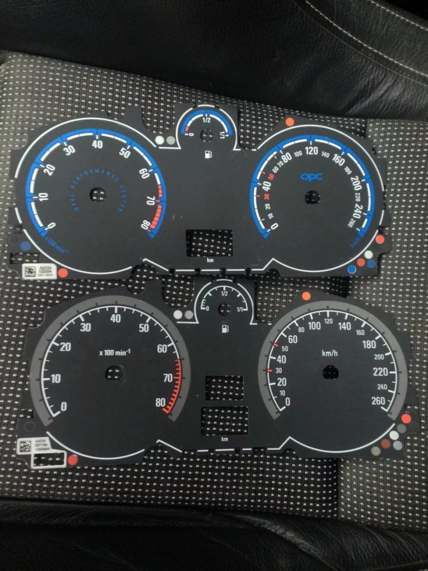 Панель приборов Опель Астра н 2008