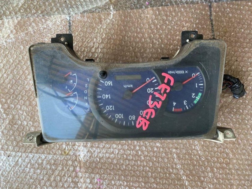 Щиток приборов