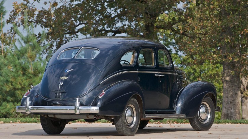 1939 Chrysler Royal