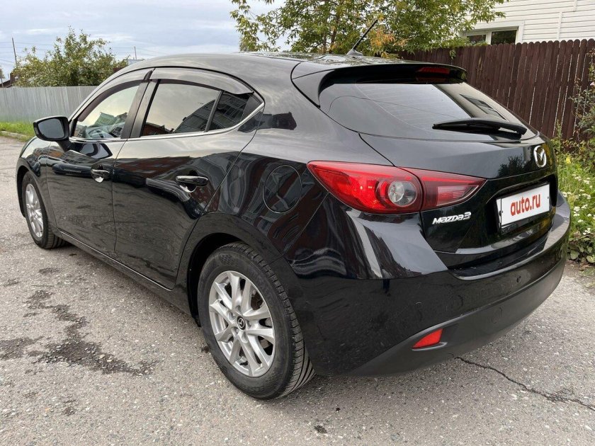 Мазда 3 БМ темно серый цвет седан
