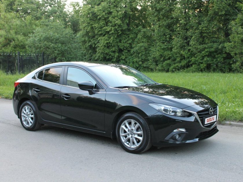 Мазда 3 2016 черная