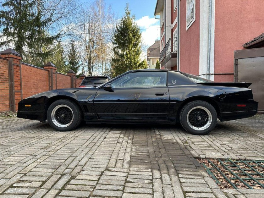 Pontiac firebird 1987