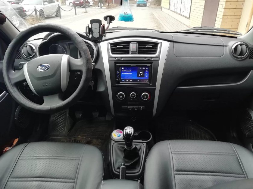 Датсун мидо салон