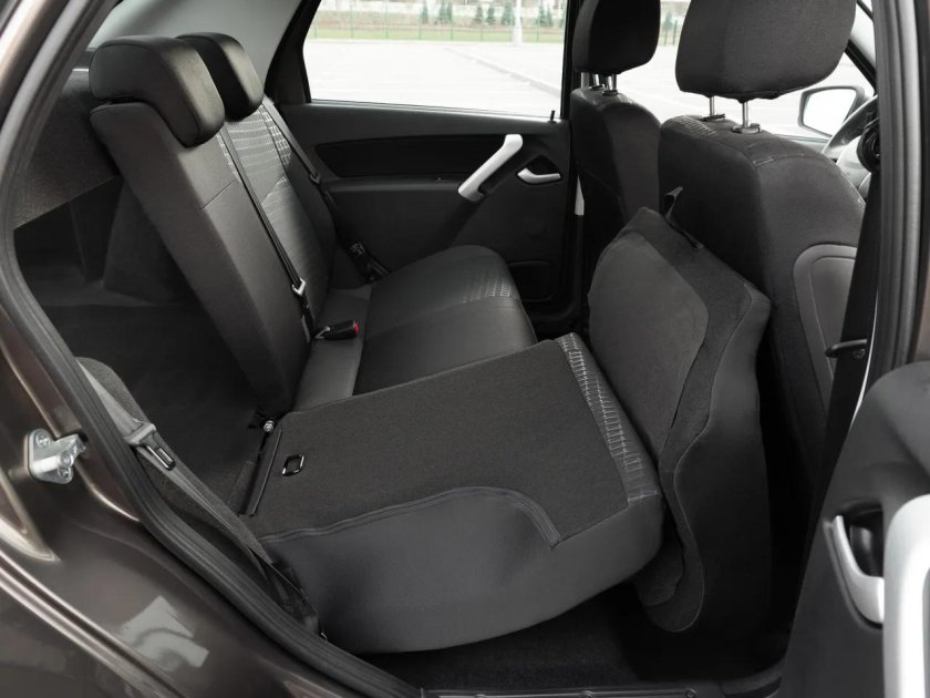 Датсун он до задние сидения