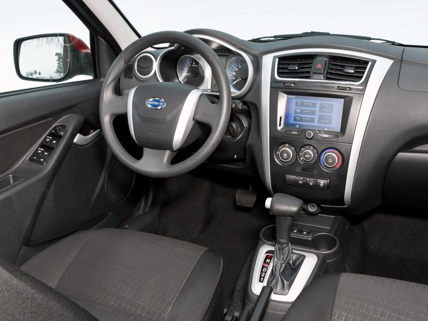 Datsun on do интерьер