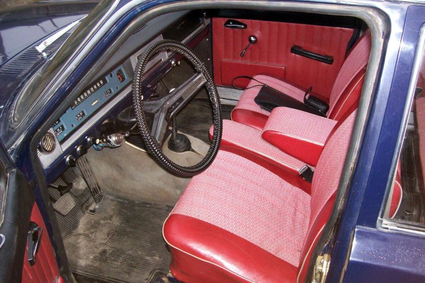 ГАЗ 24 1 салон