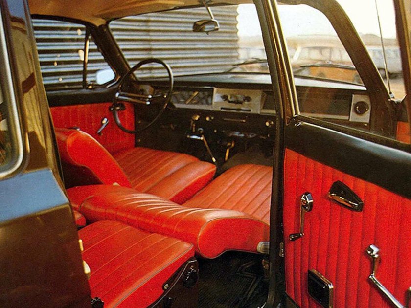 Волга ГАЗ 2402 салон
