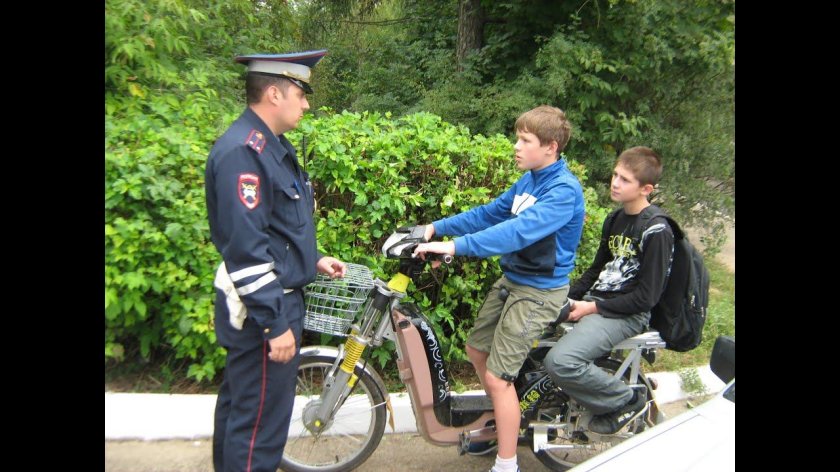 Управление транспортными средствами несовершеннолетними памятка