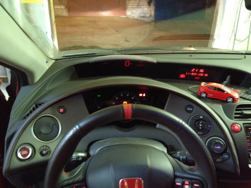Honda Civic 5d панель приборов