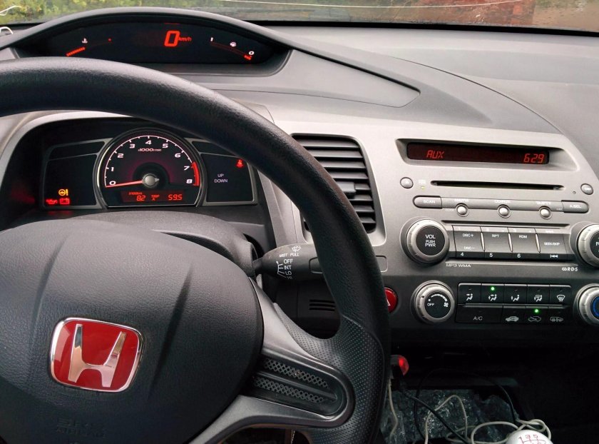 Панель управления Хонда Цивик 2008