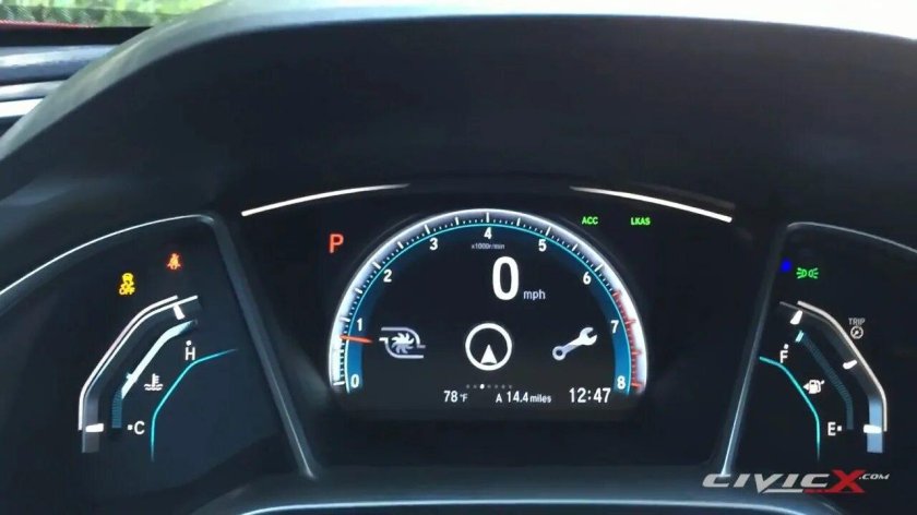 Цифровая приборная панель Хонда Цивик