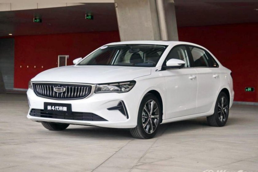 Geely Emgrand 2022