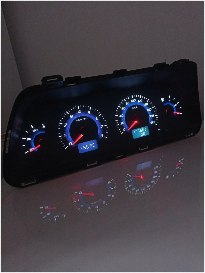 Электронная приборная панель ВАЗ 2114