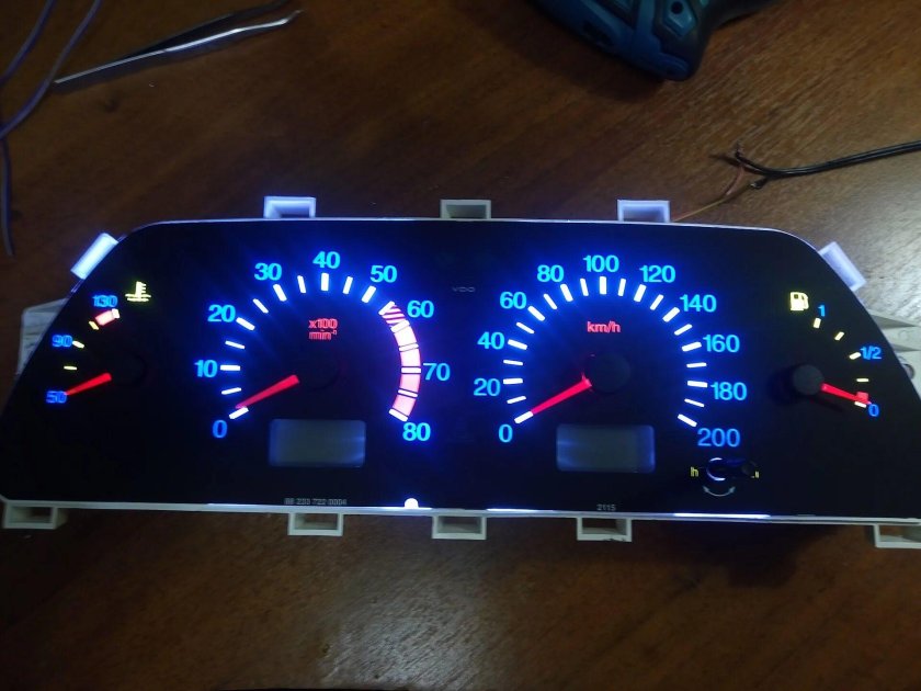 Щиток приборов ВАЗ 2115 Пересвет приборки
