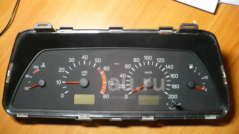 Приборная ВАЗ 2114