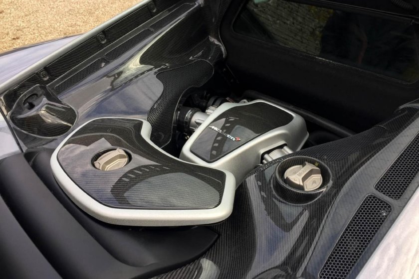 Как открыть багаж где находится ручка Макларен 650s