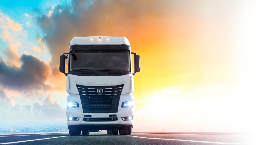 Седельный тягач камаз 54901