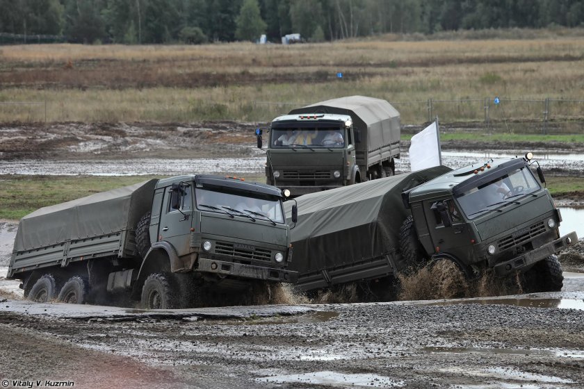 КАМАЗ 5350 грязь