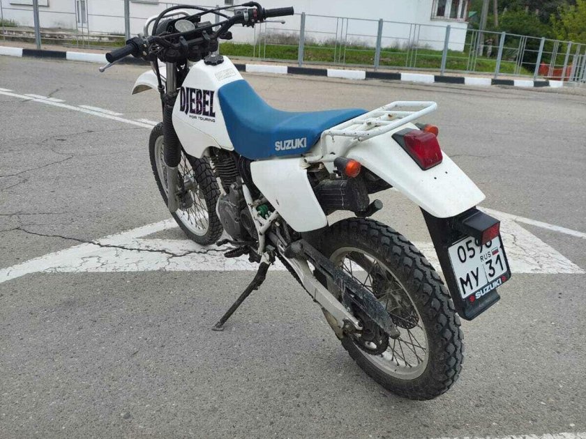 Suzuki djebel 250