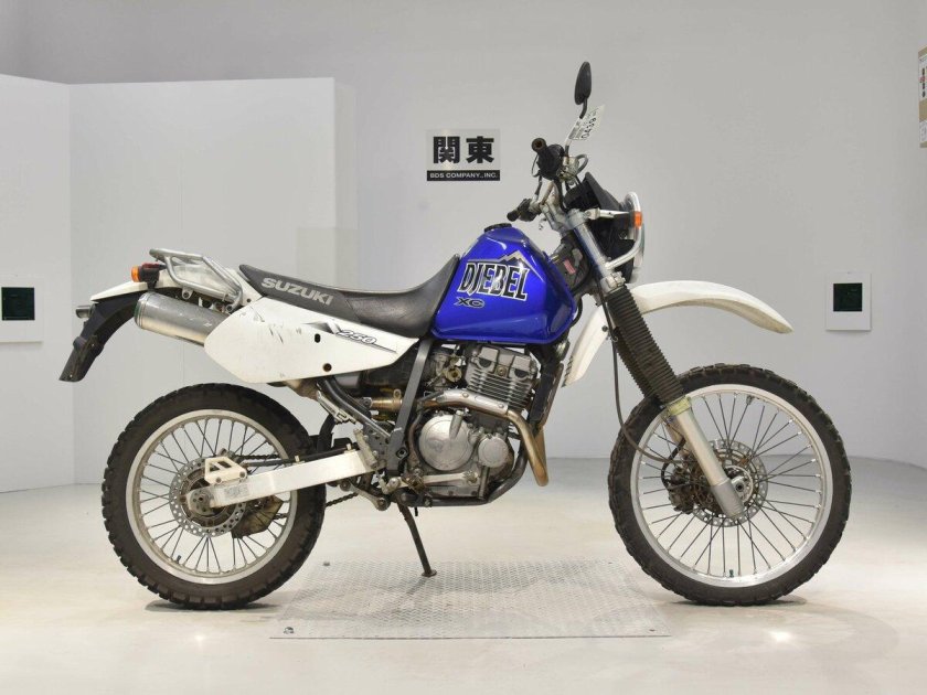 Suzuki Djebel 250