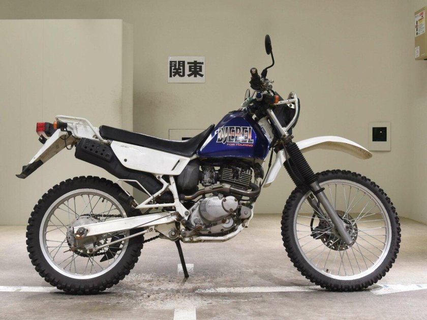 Suzuki Djebel 200