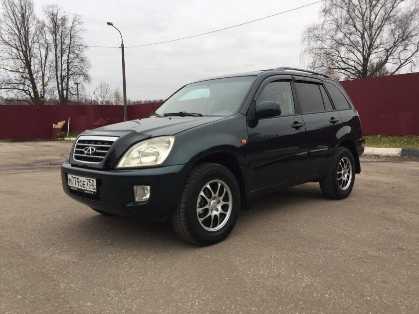 Чери трехдверный внедорожник