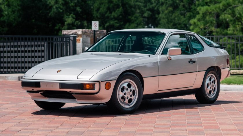 Porsche 924s