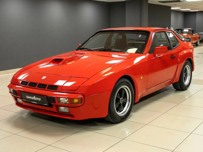Porsche 924 1988