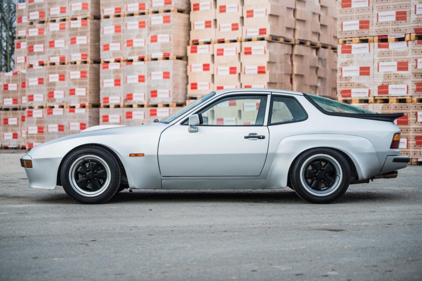 Porsche 924 Carrera