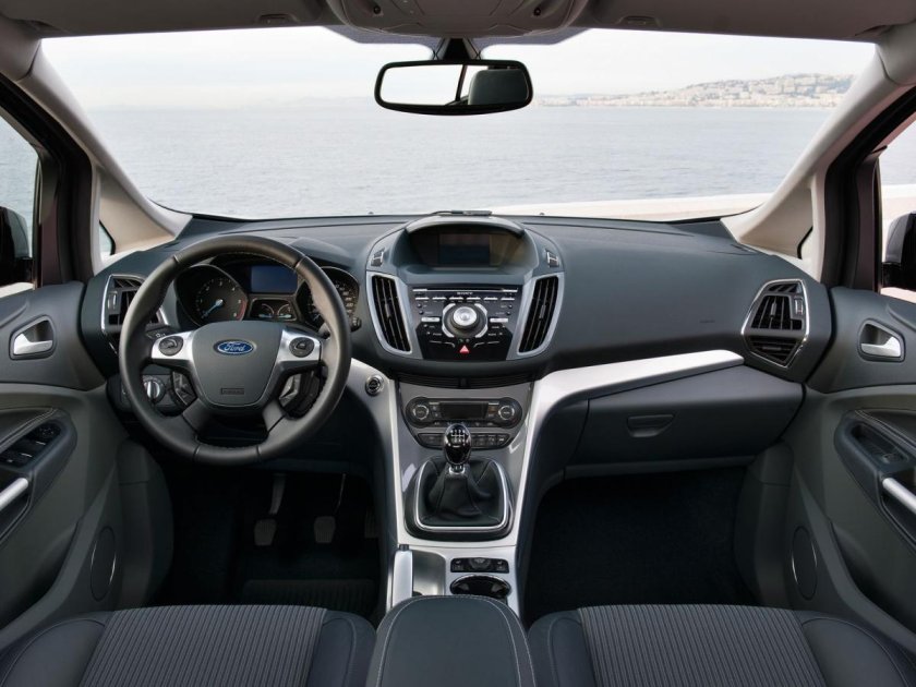 Ford Grand c-Max II 2010