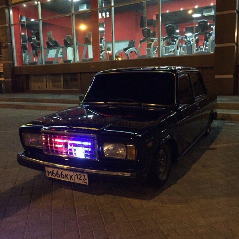 Оперский ВАЗ 2107