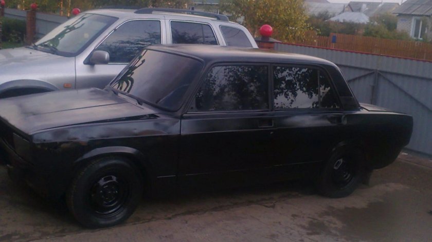 ВАЗ 2105 черная