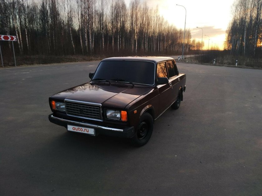 ВАЗ 2107 опер стайл черная