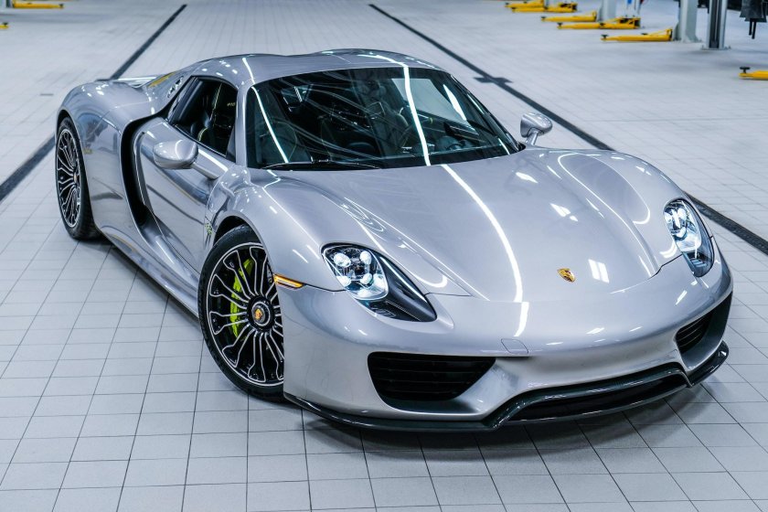 Porsche 918