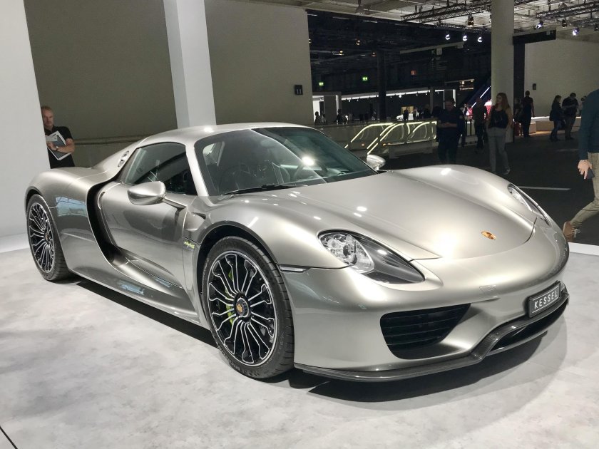 Порше 918 новый