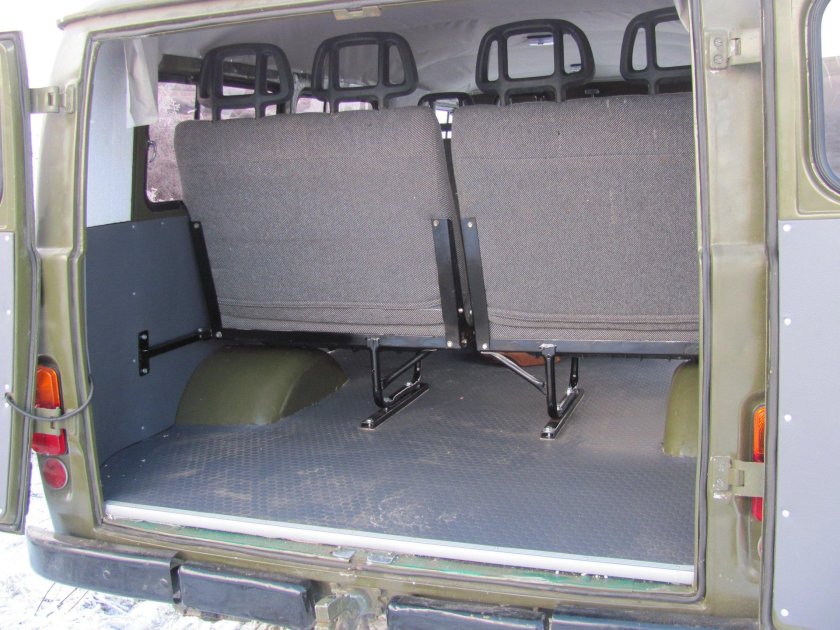 УАЗ 452 Буханка сзади