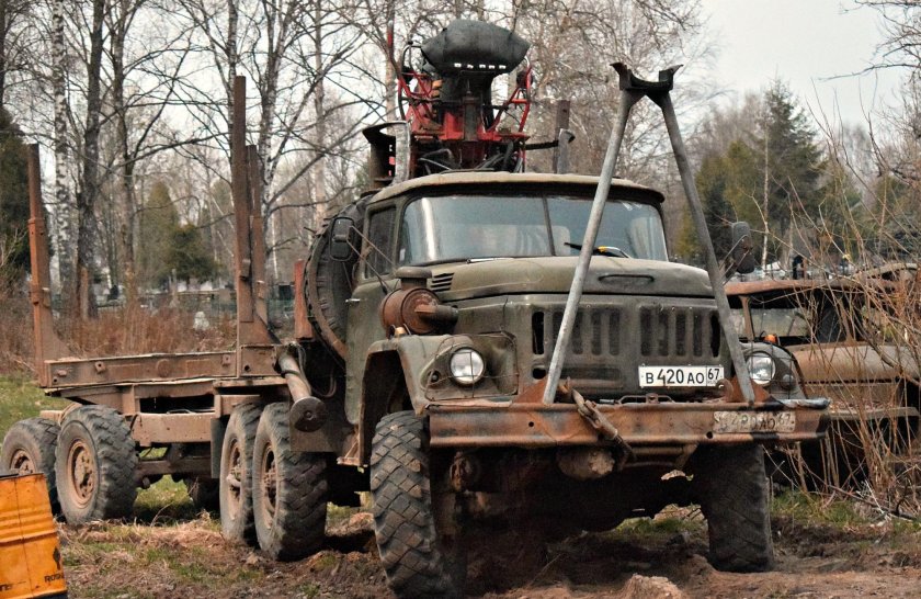 ЗИЛ 131 военный лесовоз