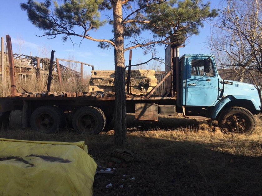 ЗИЛ 4331 лесовоз с роспуском